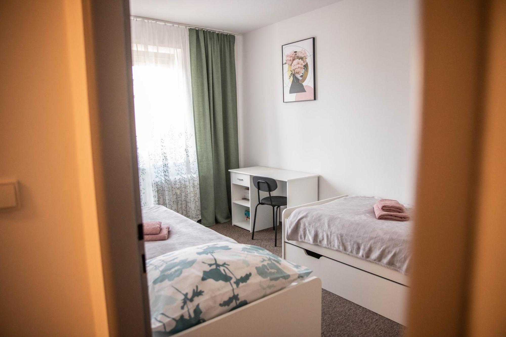 Prostorny V Centru U Reky, 2 Loznice, Balkon